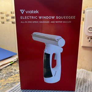 NWOT Sharper Image rechargeable cordless electric spray squeegee water vacuum